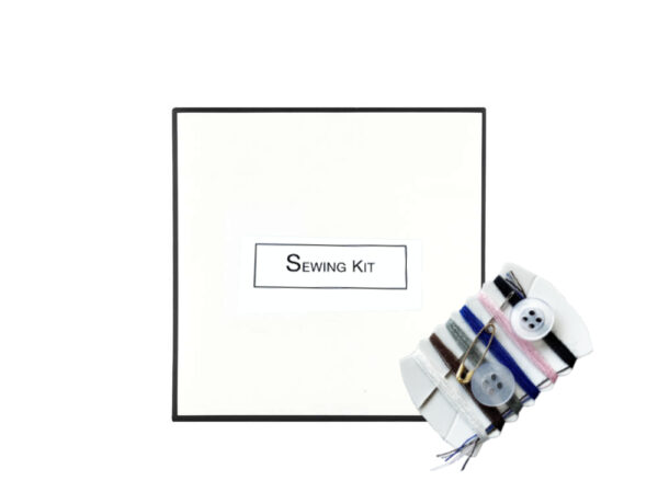 Õmbluskomplekt White & Black papp-pakendis ACNE024-102120/AWB024ACSEK-ee