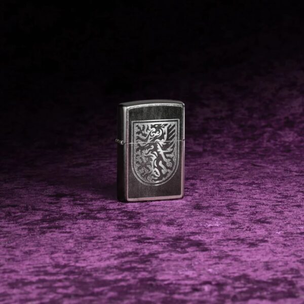 48730 Zippo tulemasin Dragon Shield Design - Image 2